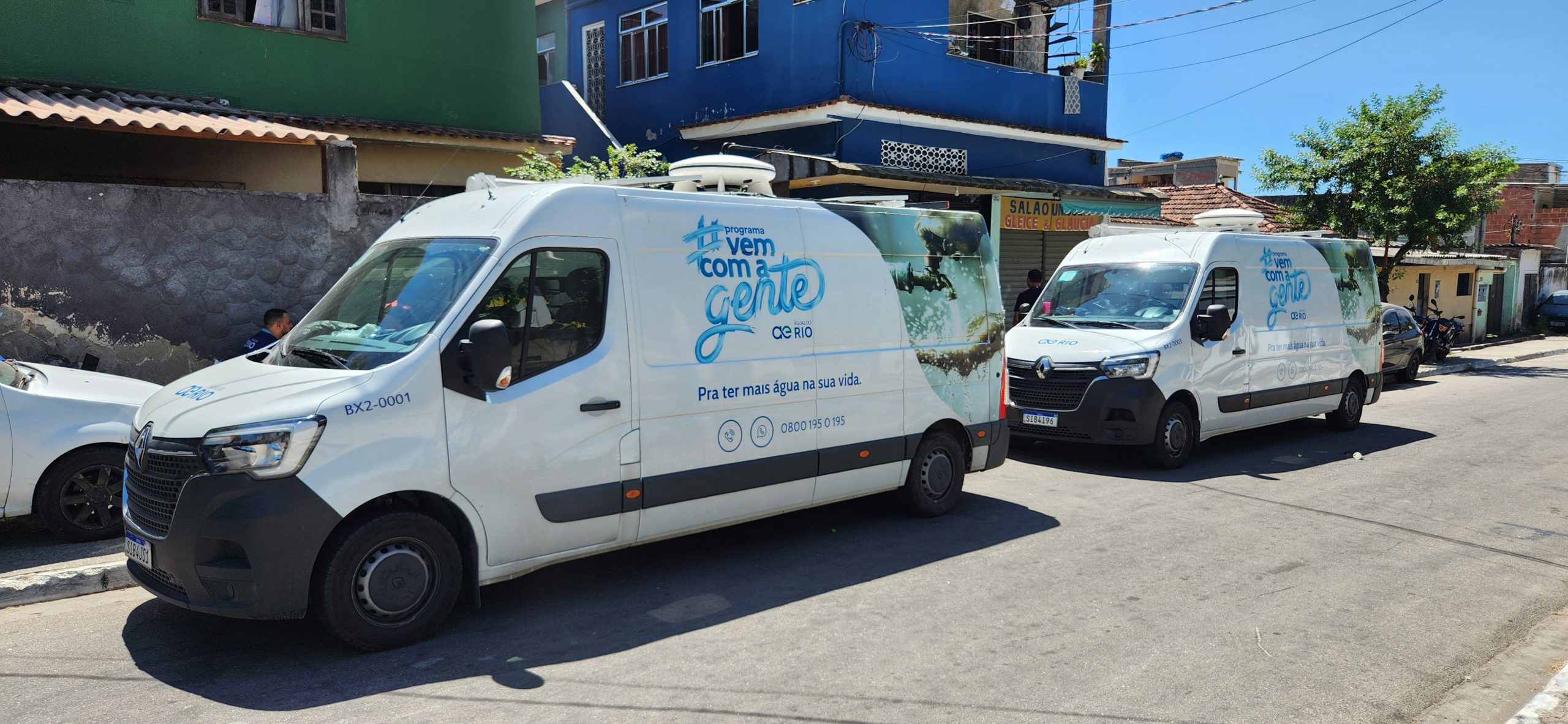 Moradores de Mesquita recebem atendimento itinerante para solicitar serviços de água e esgoto